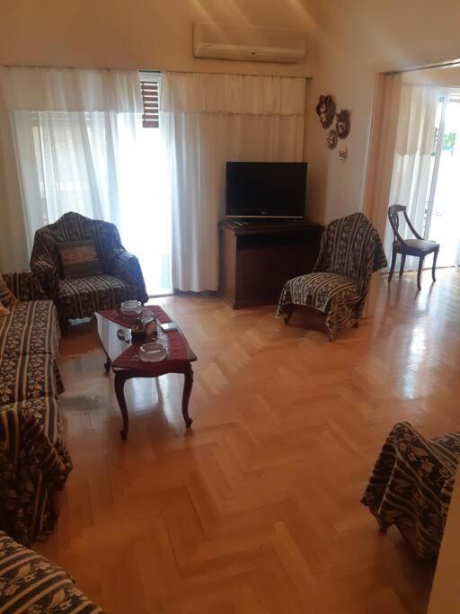 Classical Apartment At Lycabetus Hill Atina Dış mekan fotoğraf